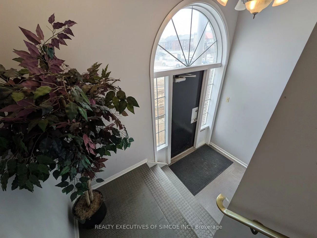 28, Owen, City Centre, Barrie