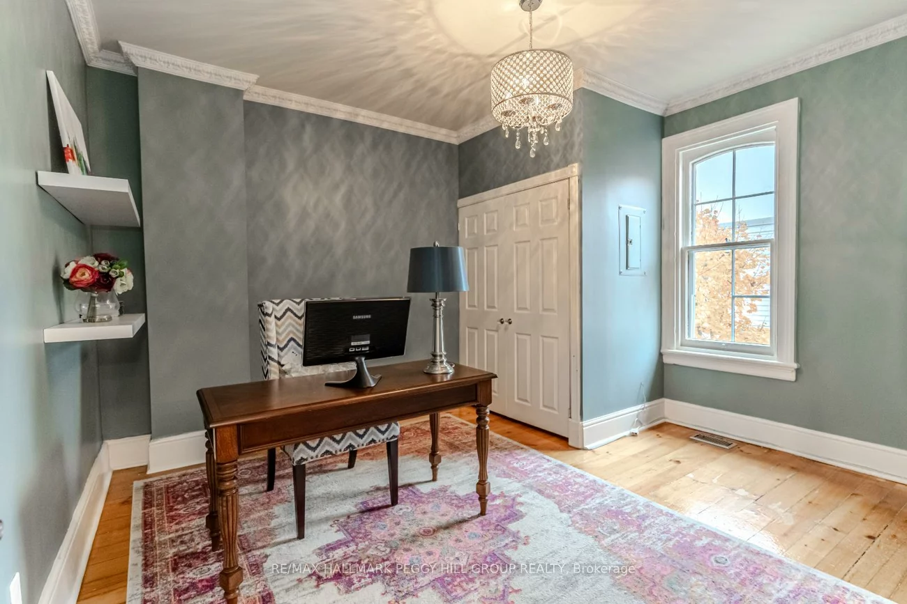 72, High, Queen's Park, Barrie