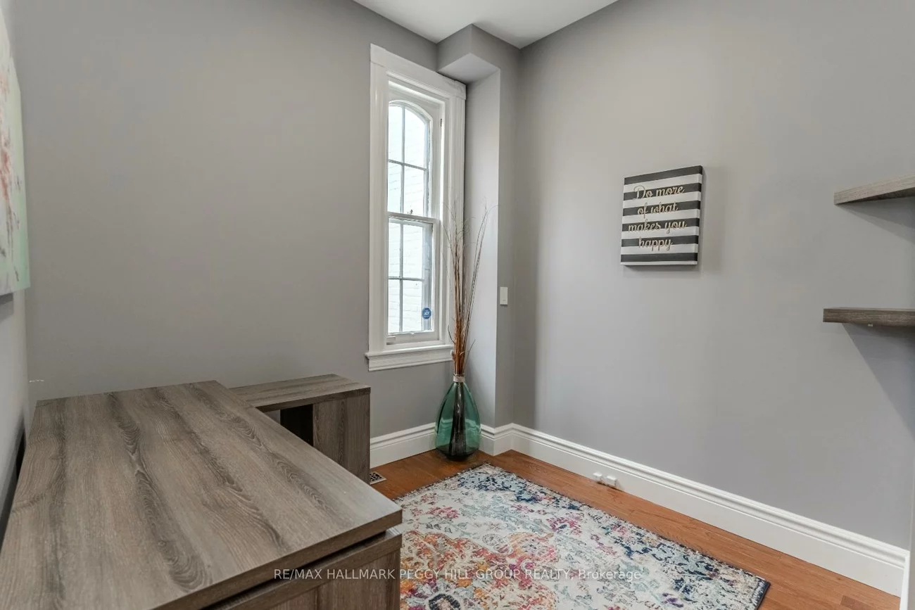 72, High, Queen's Park, Barrie