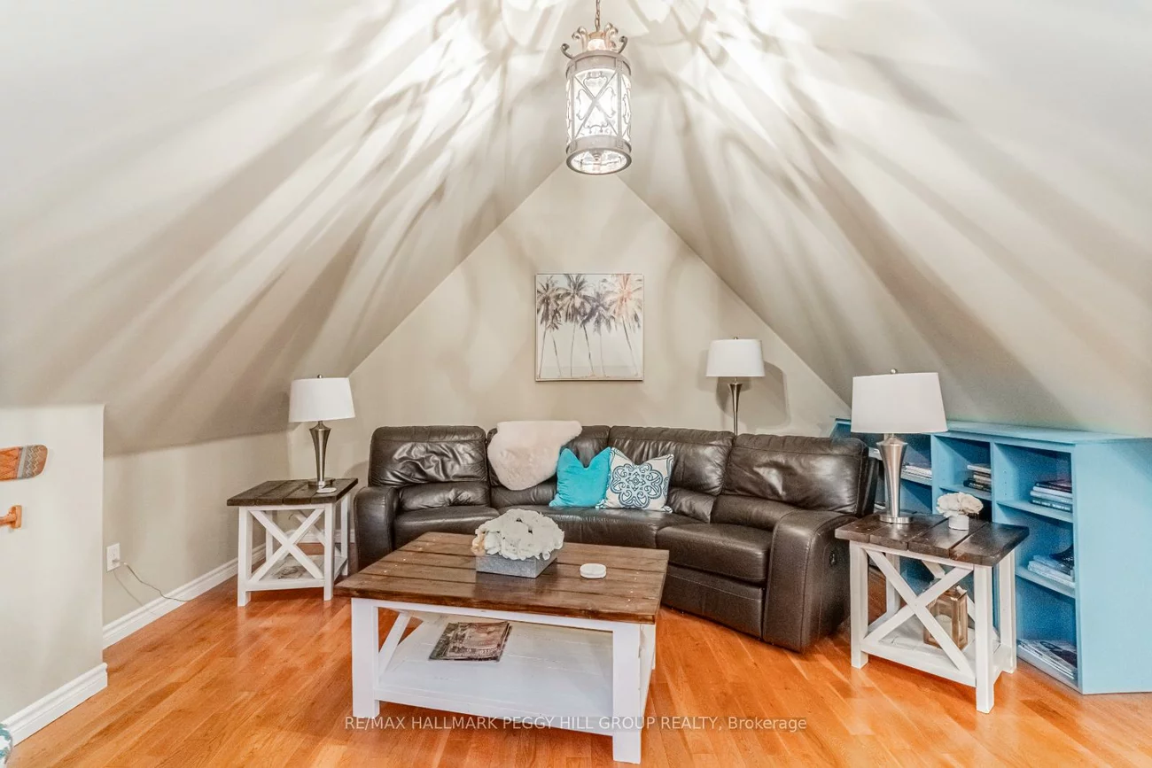 72, High, Queen's Park, Barrie