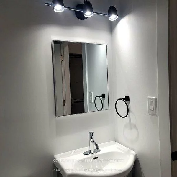 68, MAPLE, City Centre, Barrie