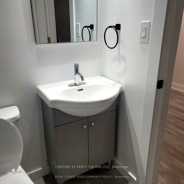 68, MAPLE, City Centre, Barrie