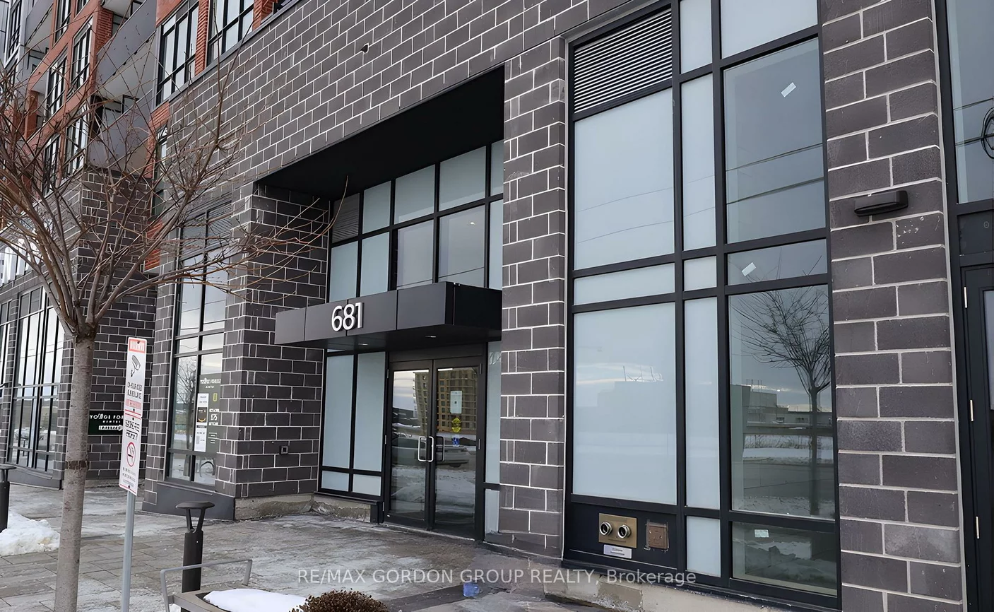 681, Yonge, Painswick South, Barrie