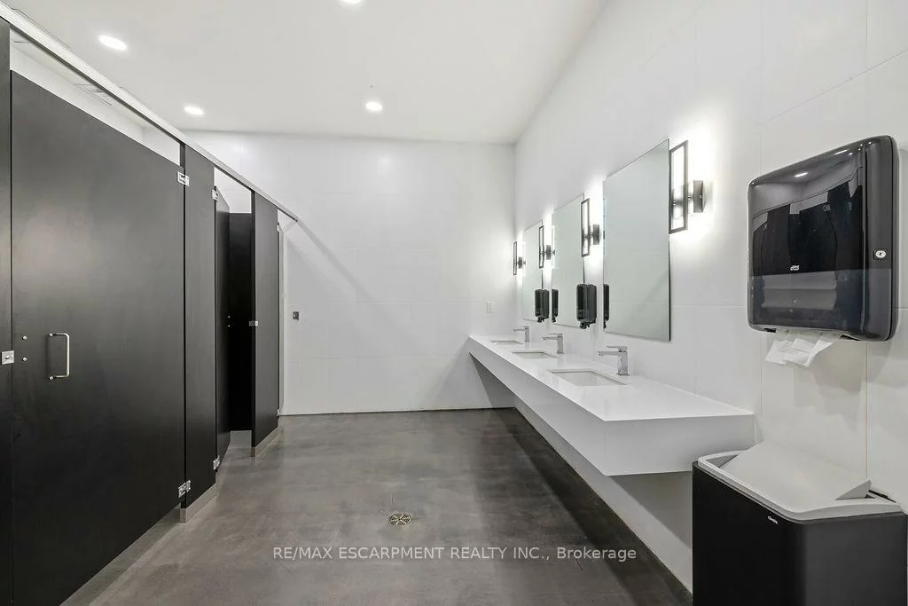 312, King, Holly, Barrie