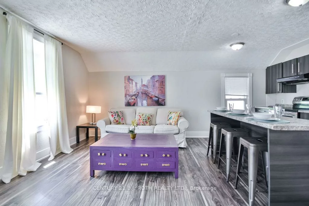 30, Tiffin, City Centre, Barrie