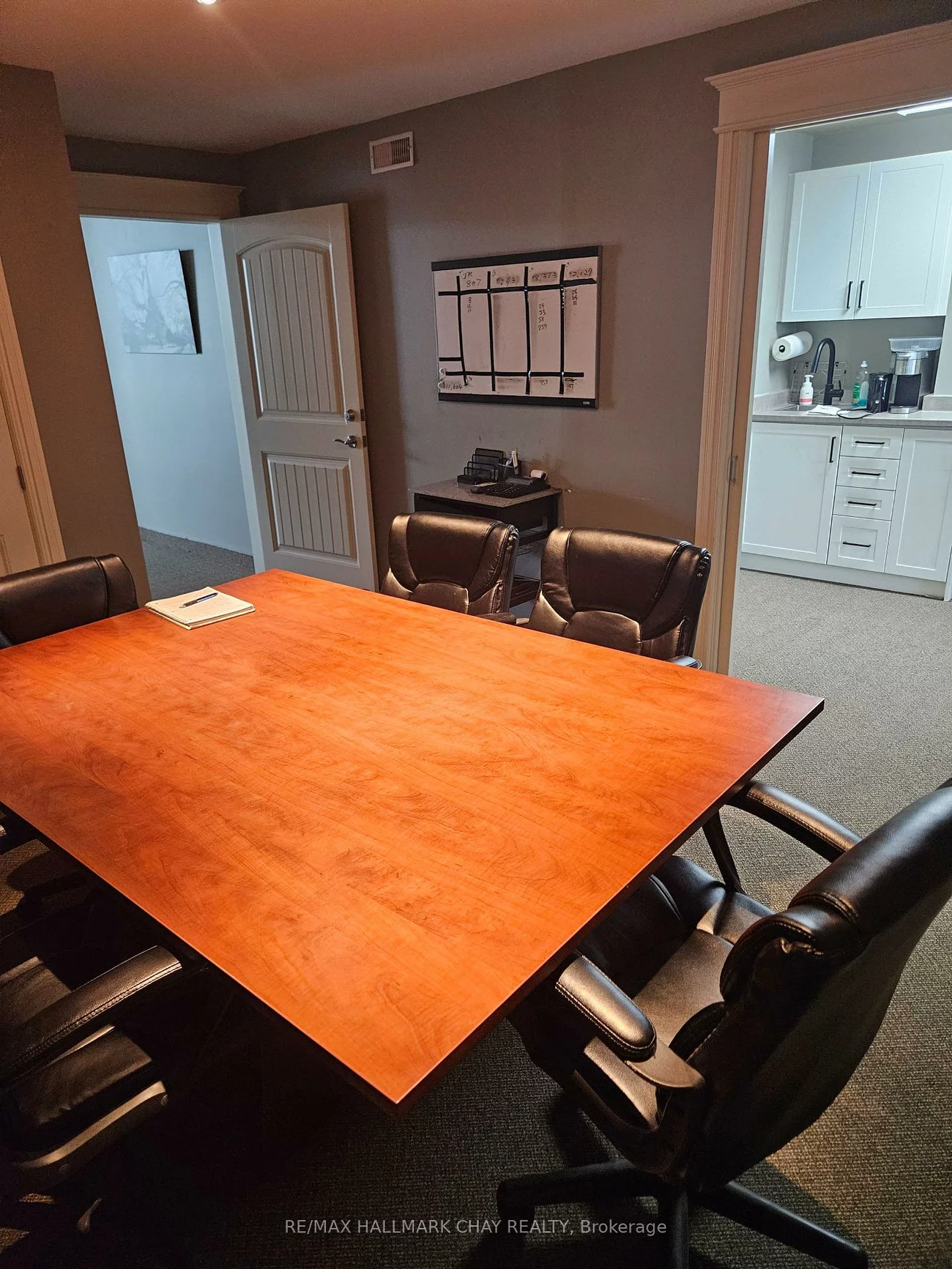 51, King, 400 West, Barrie