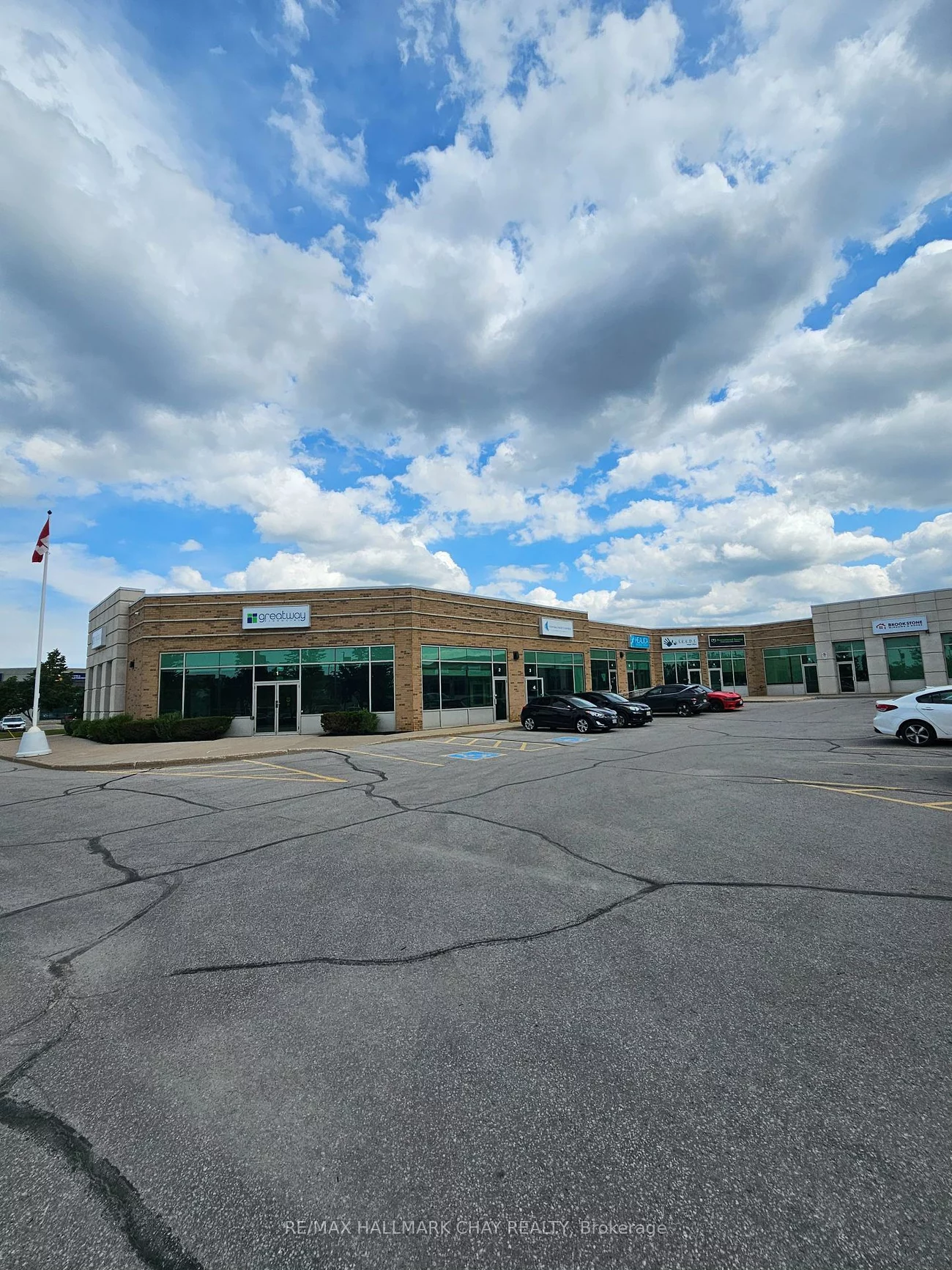 51, King, 400 West, Barrie