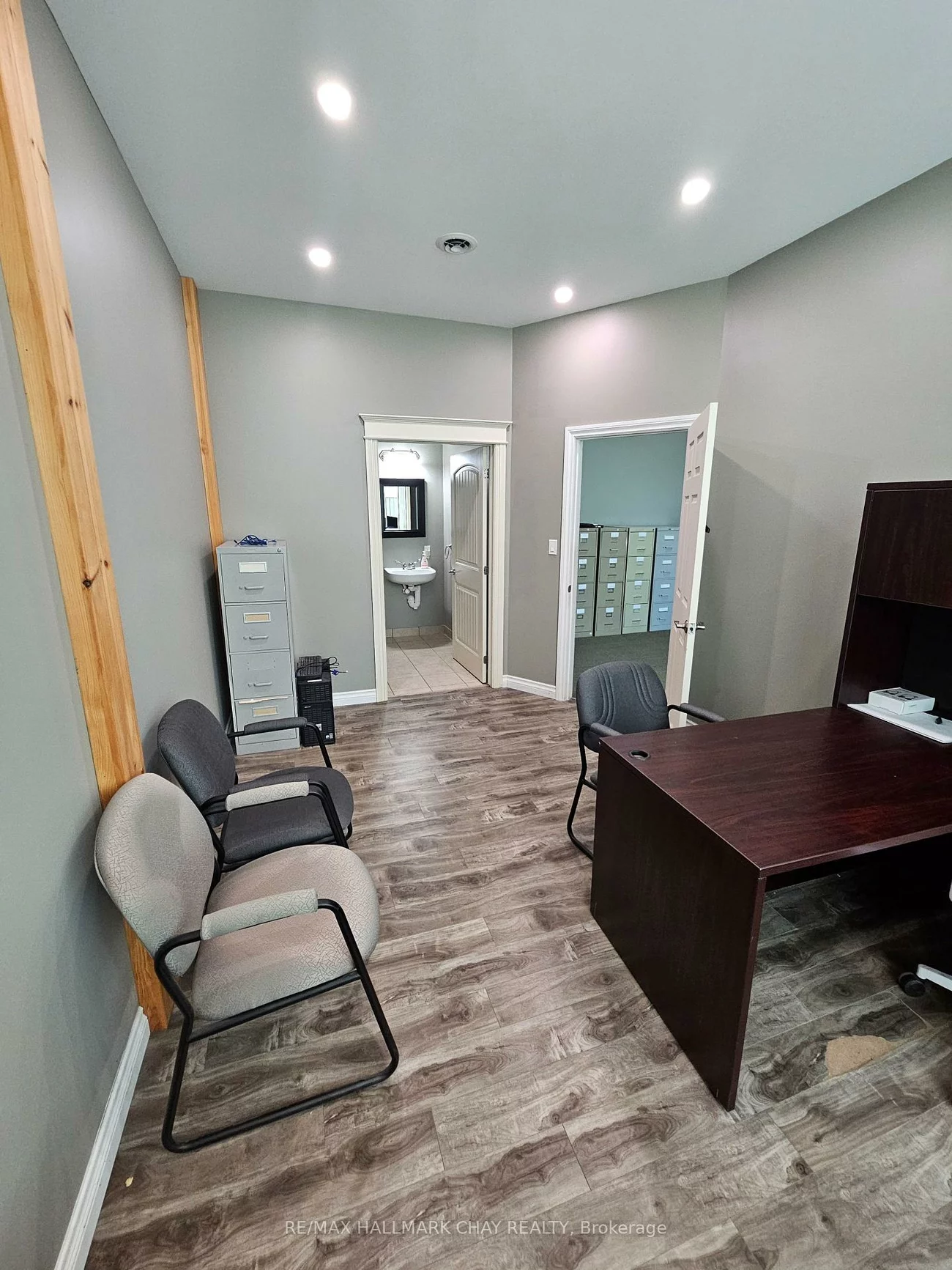 51, King, 400 West, Barrie