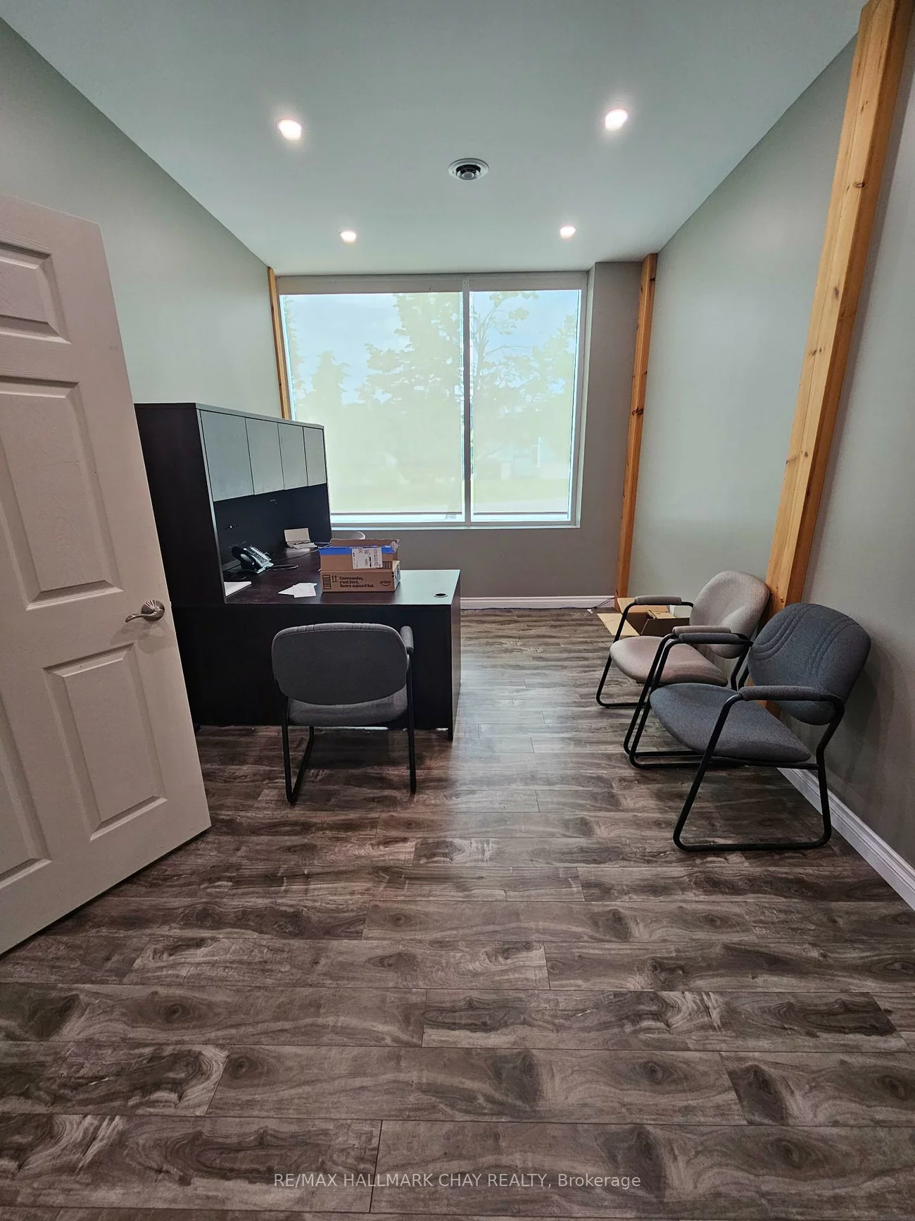 51, King, 400 West, Barrie