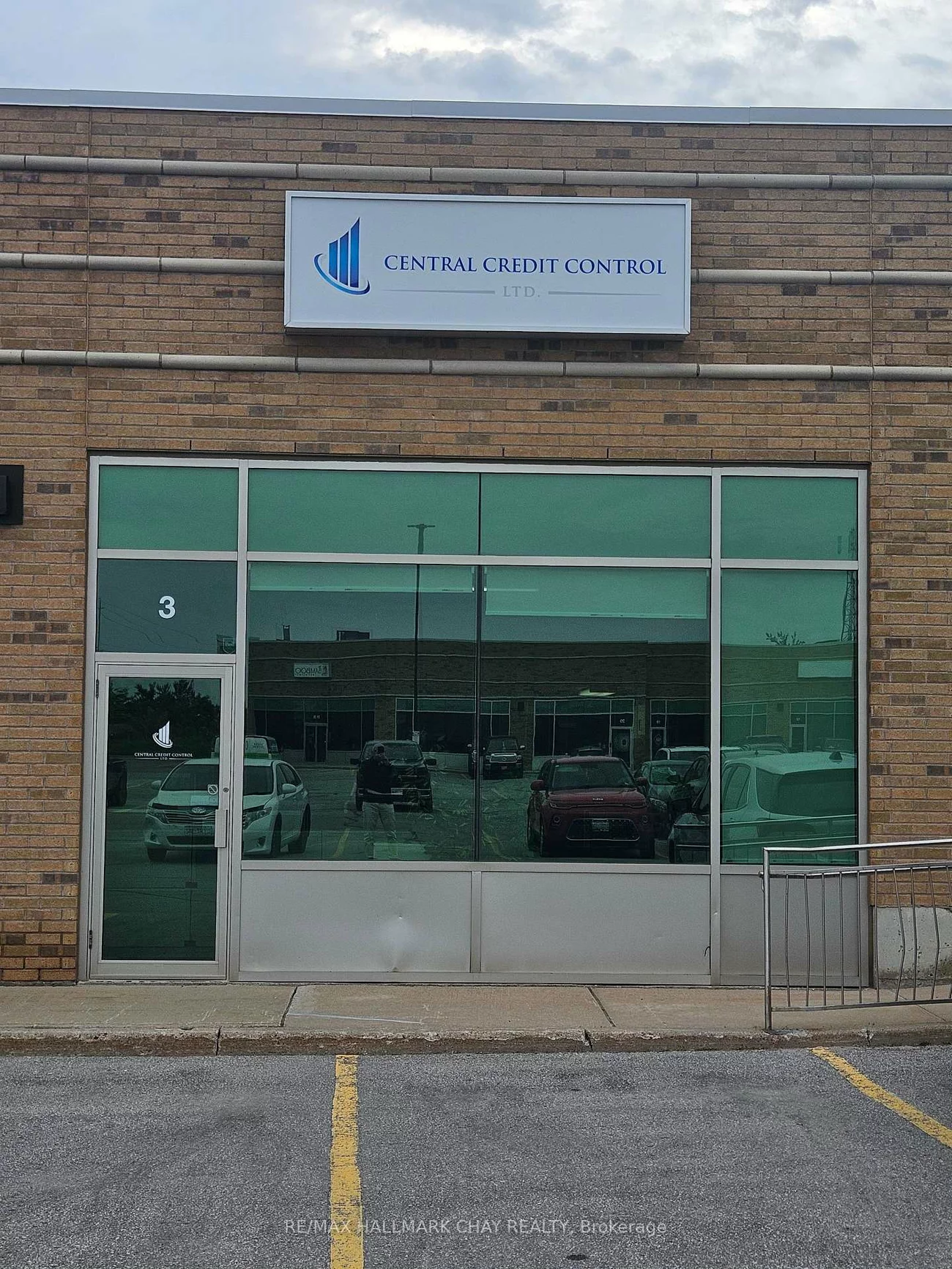 51, King, 400 West, Barrie