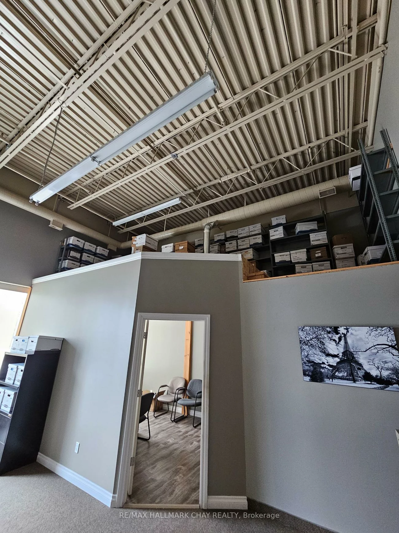 51, King, 400 West, Barrie