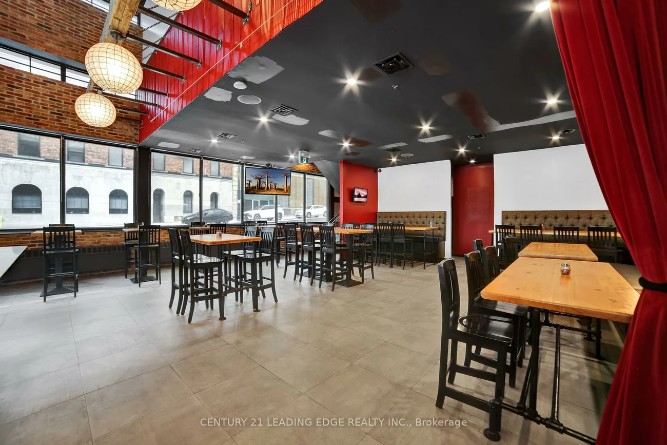 66, Dunlop, City Centre, Barrie