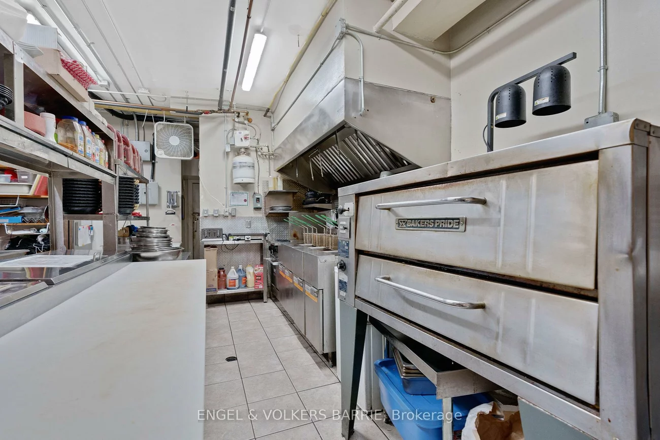 3, Mulcaster, City Centre, Barrie