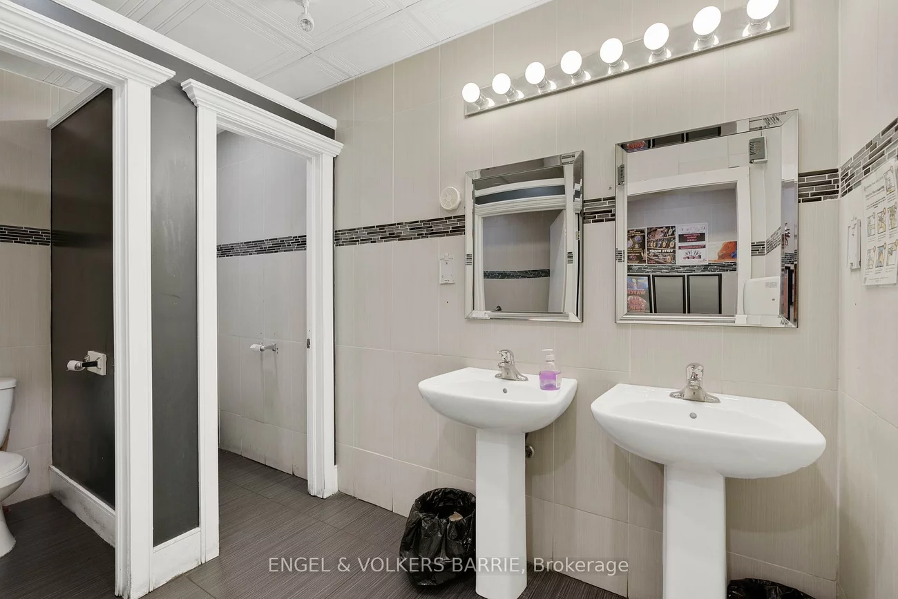 3, Mulcaster, City Centre, Barrie