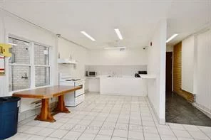 24, North, Wellington, Barrie