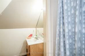 63, Mcdonald, City Centre, Barrie