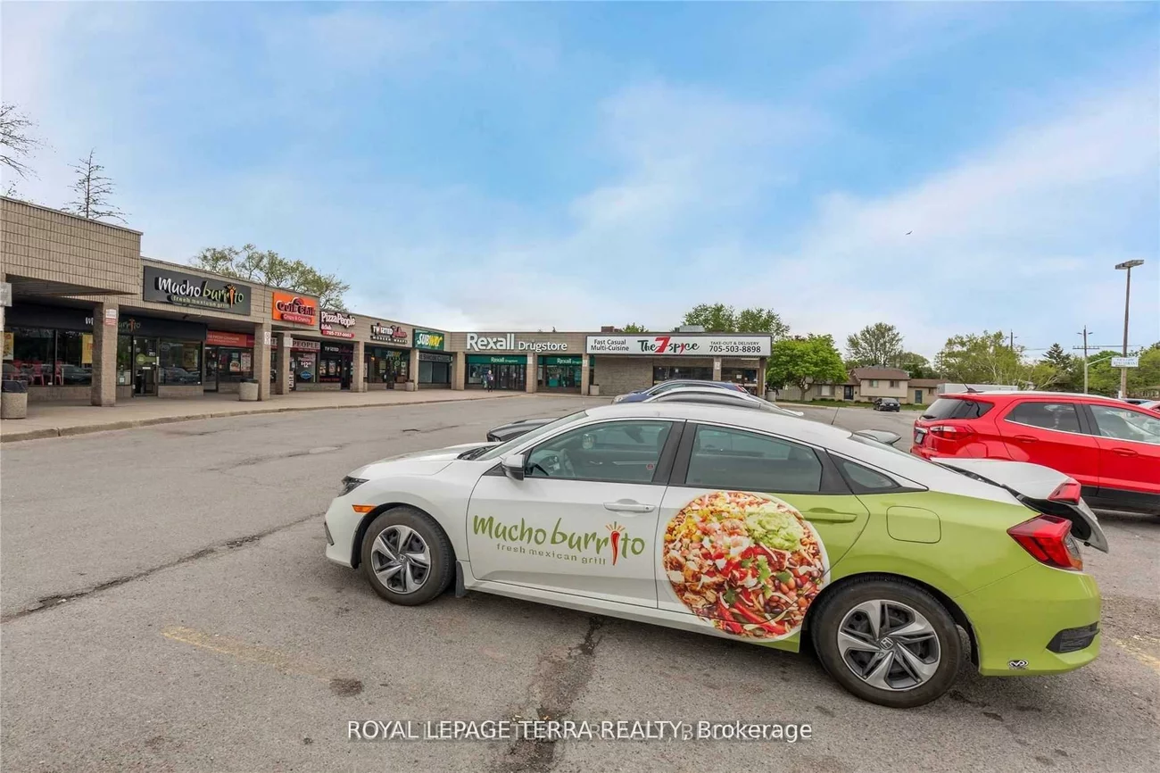 353, Duckworth, Grove East, Barrie