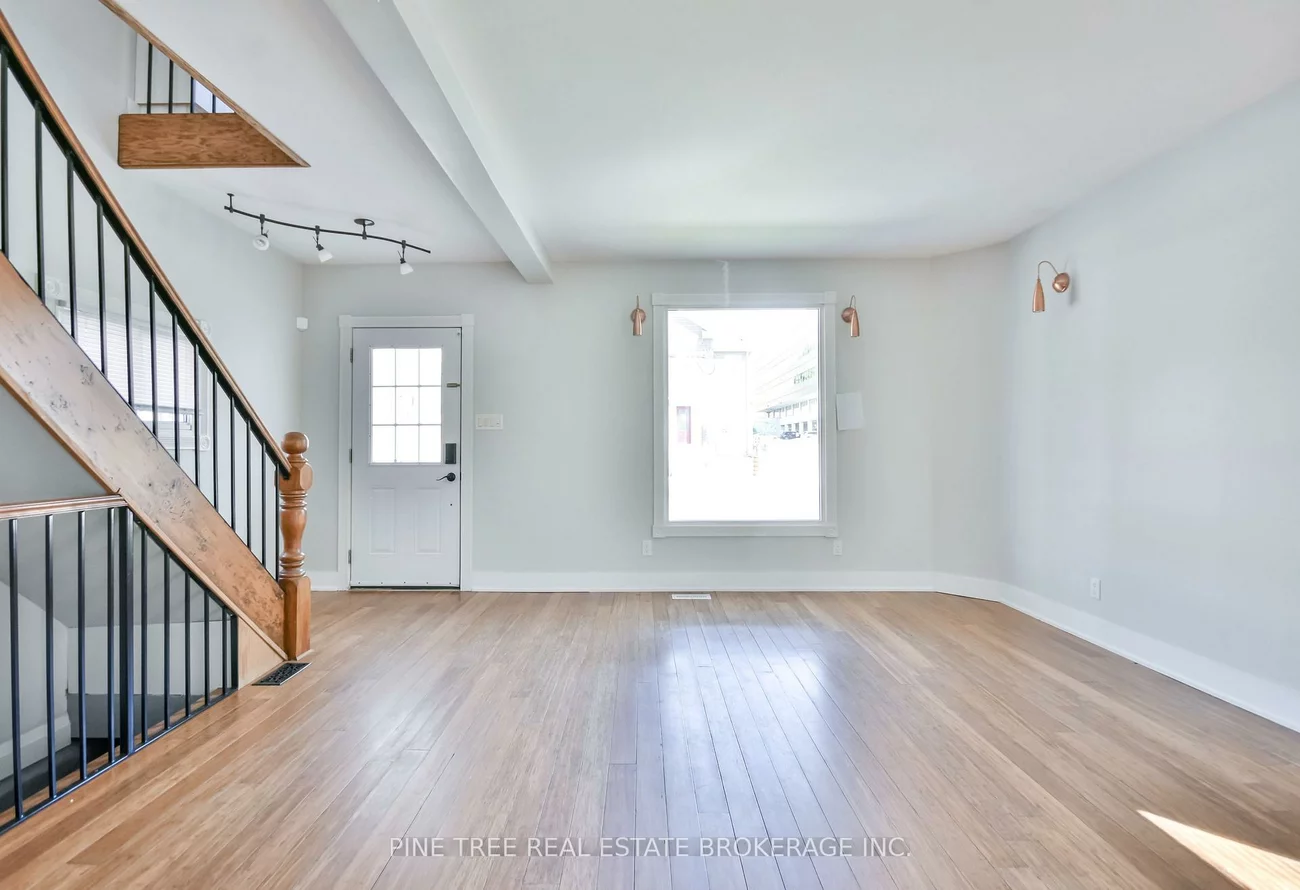 9, Sophia, City Centre, Barrie