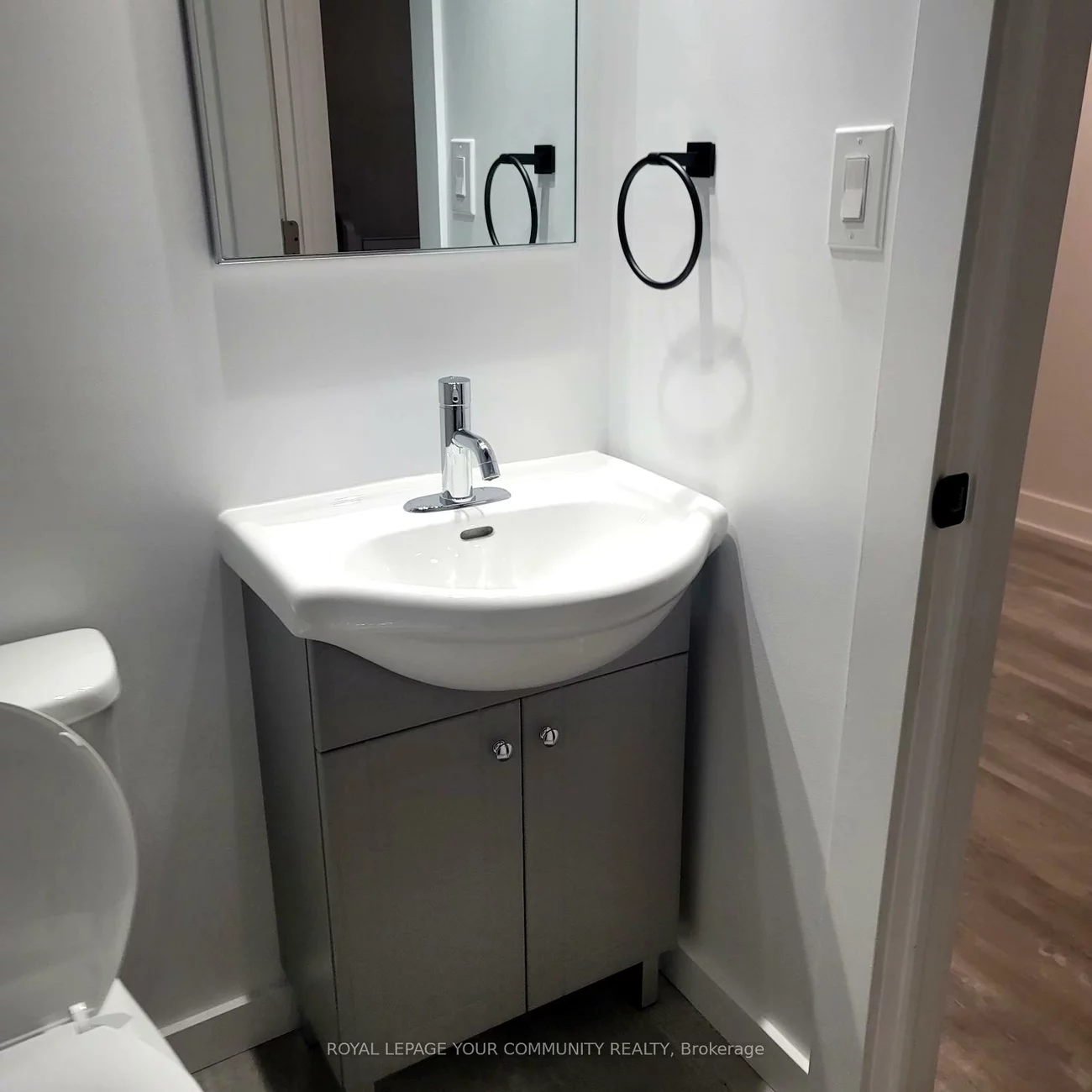 68, Maple, City Centre, Barrie