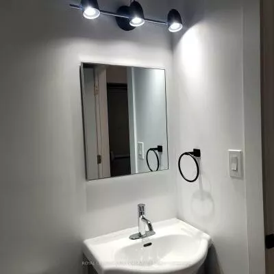68, Maple, City Centre, Barrie