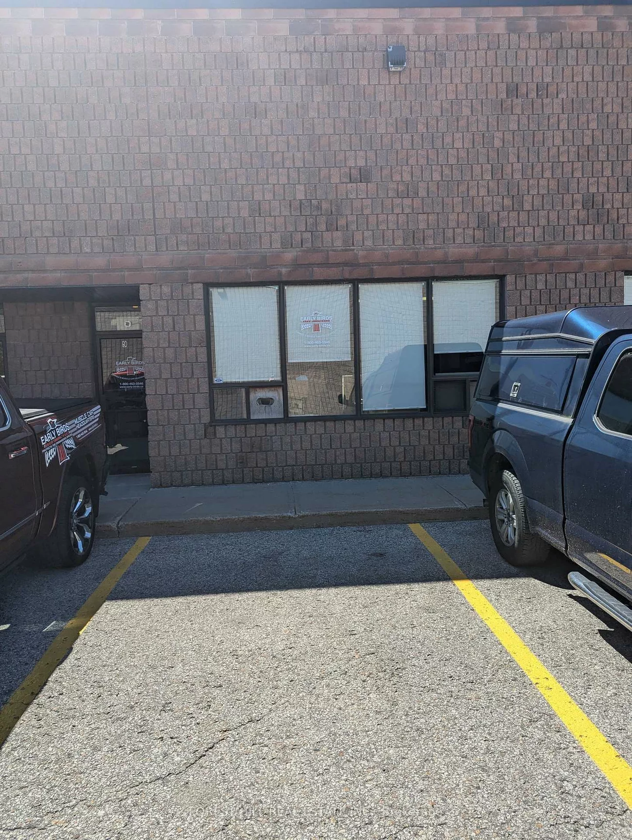 25, Saunders, 400 East, Barrie