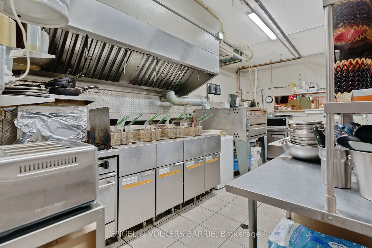 3, Mulcaster, City Centre, Barrie