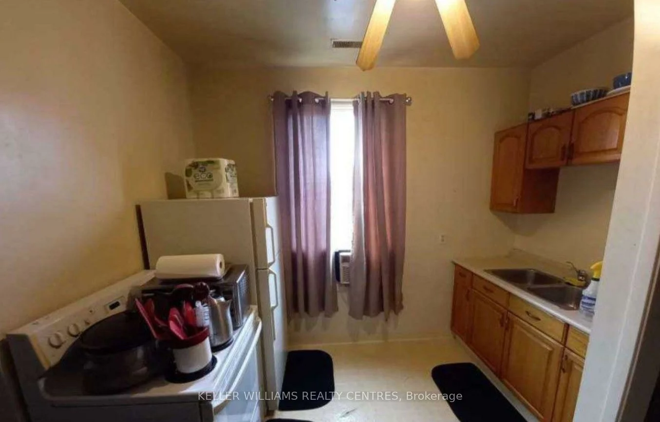 98, Bayfield, City Centre, Barrie