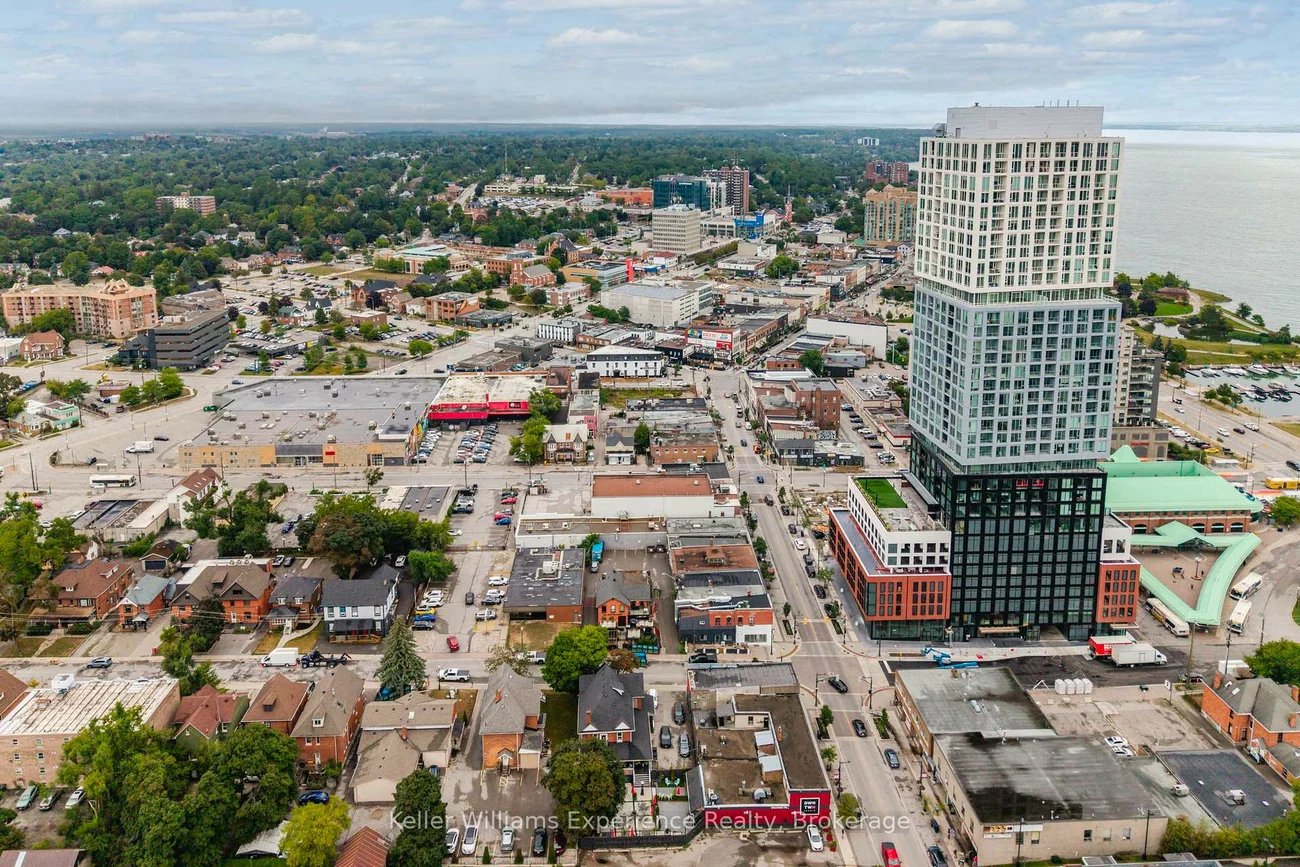 49, Mary, City Centre, Barrie