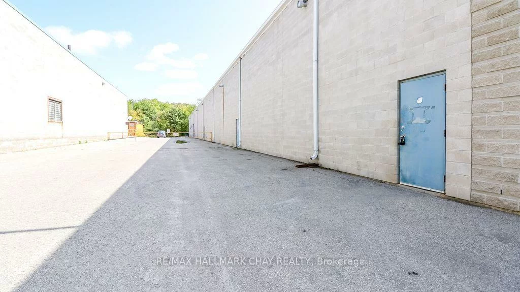 705, Bayview, 400 East, Barrie