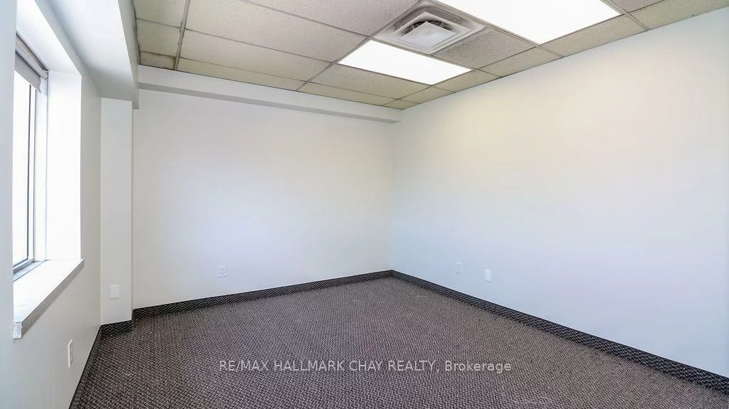 705, Bayview, 400 East, Barrie