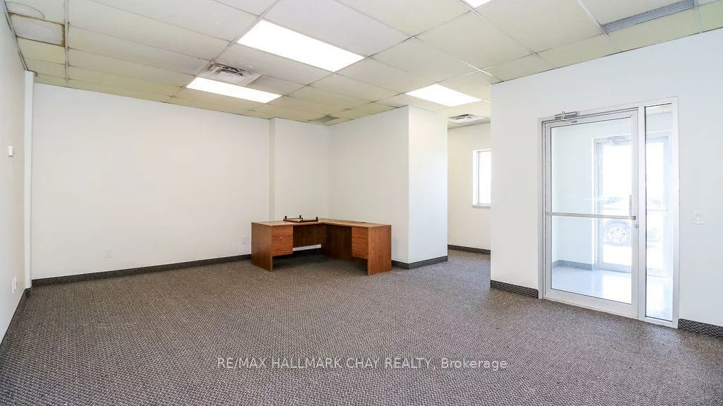 705, Bayview, 400 East, Barrie