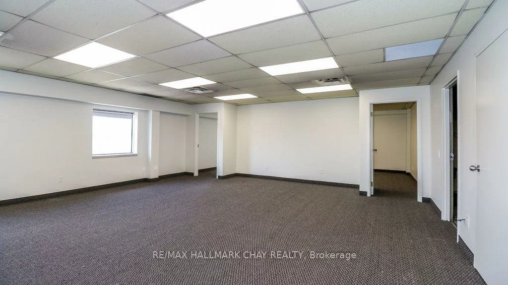 705, Bayview, 400 East, Barrie