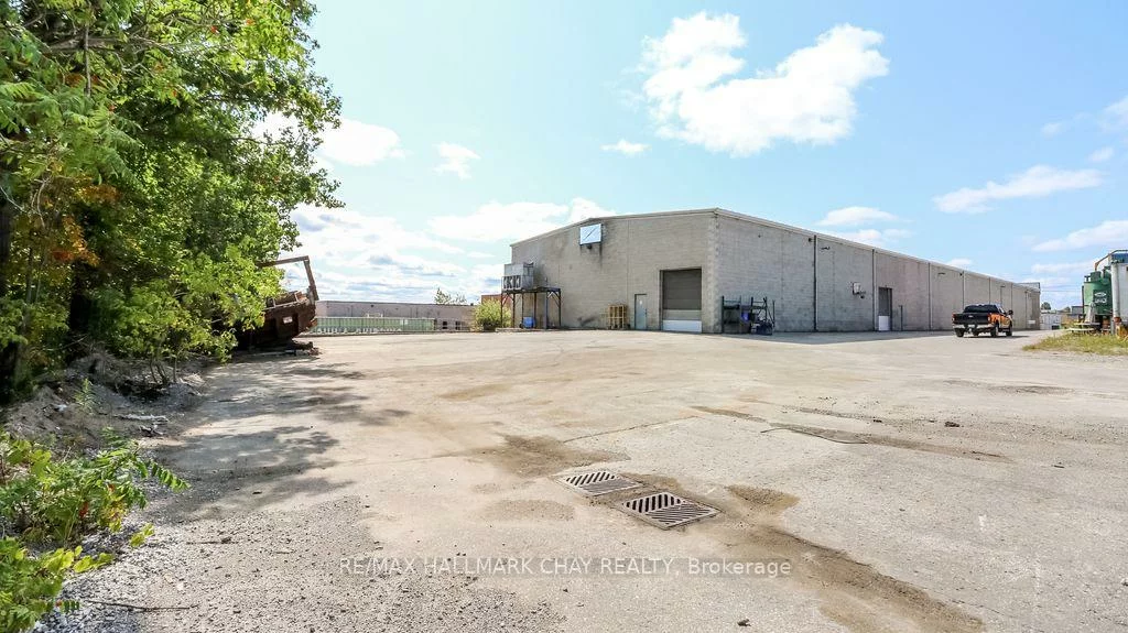 705, Bayview, 400 East, Barrie
