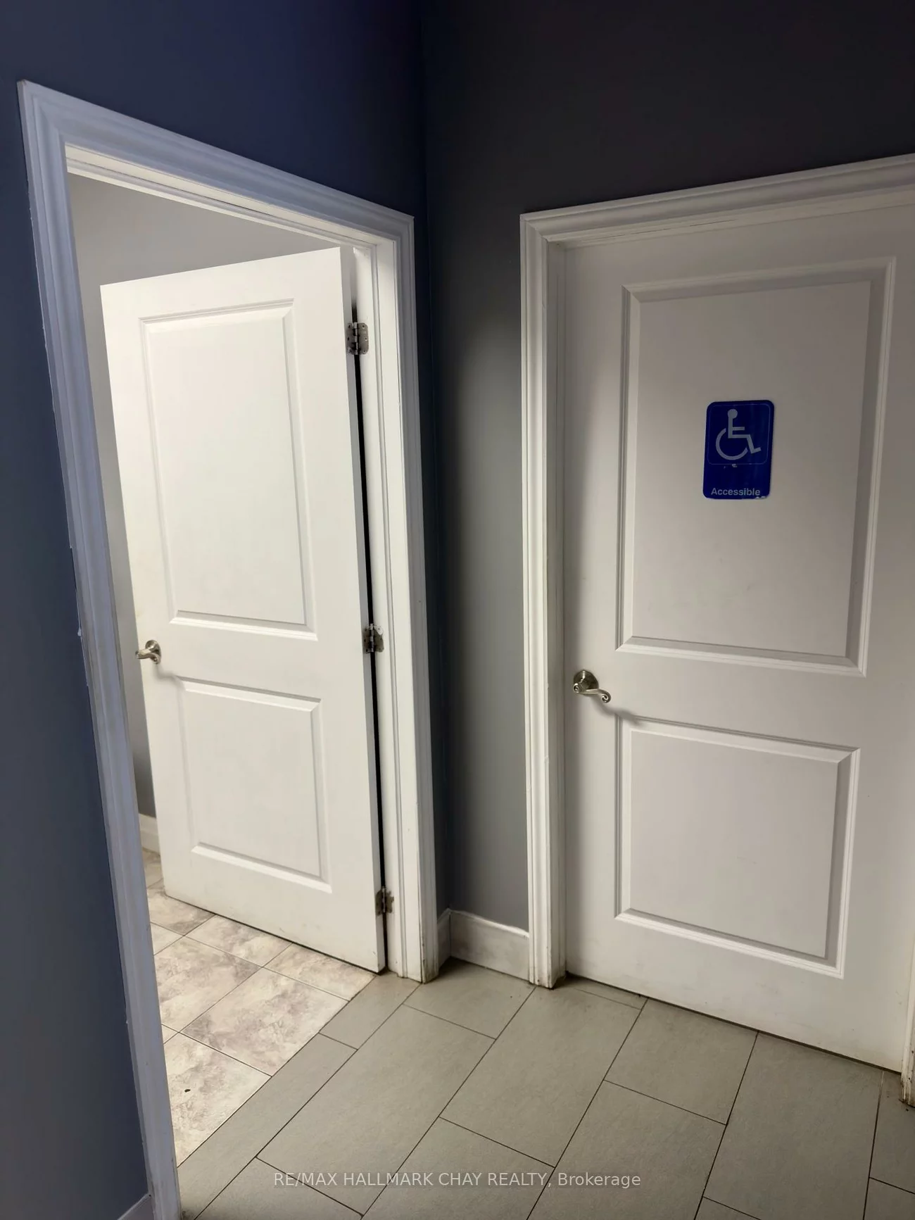 34, Cedar Pointe, 400 North, Barrie