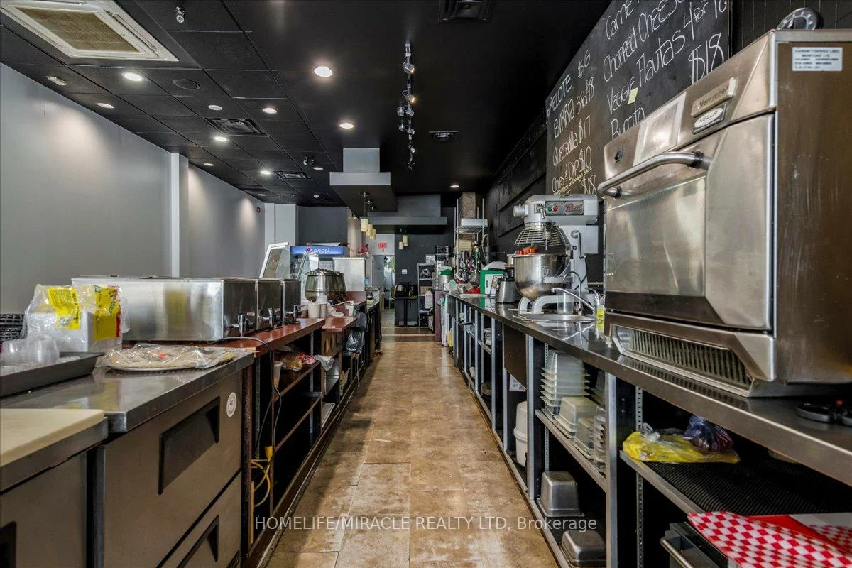 74, Dunlop, City Centre, Barrie