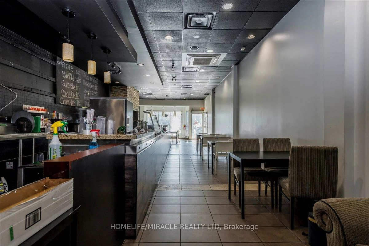 74, Dunlop, City Centre, Barrie