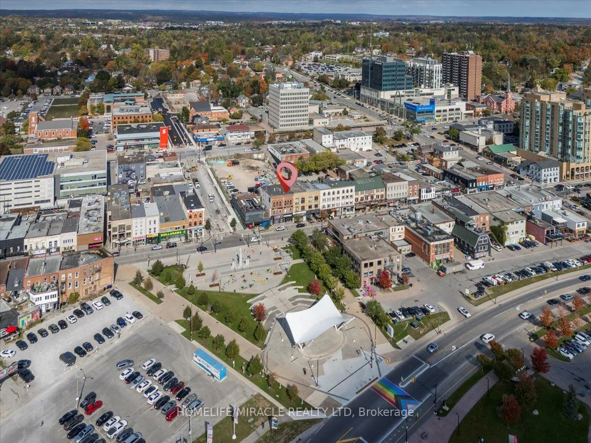 74, Dunlop, City Centre, Barrie