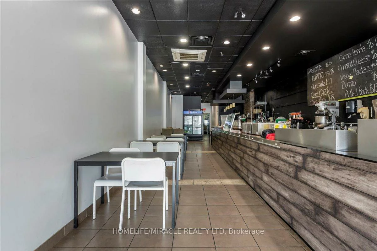 74, Dunlop, City Centre, Barrie