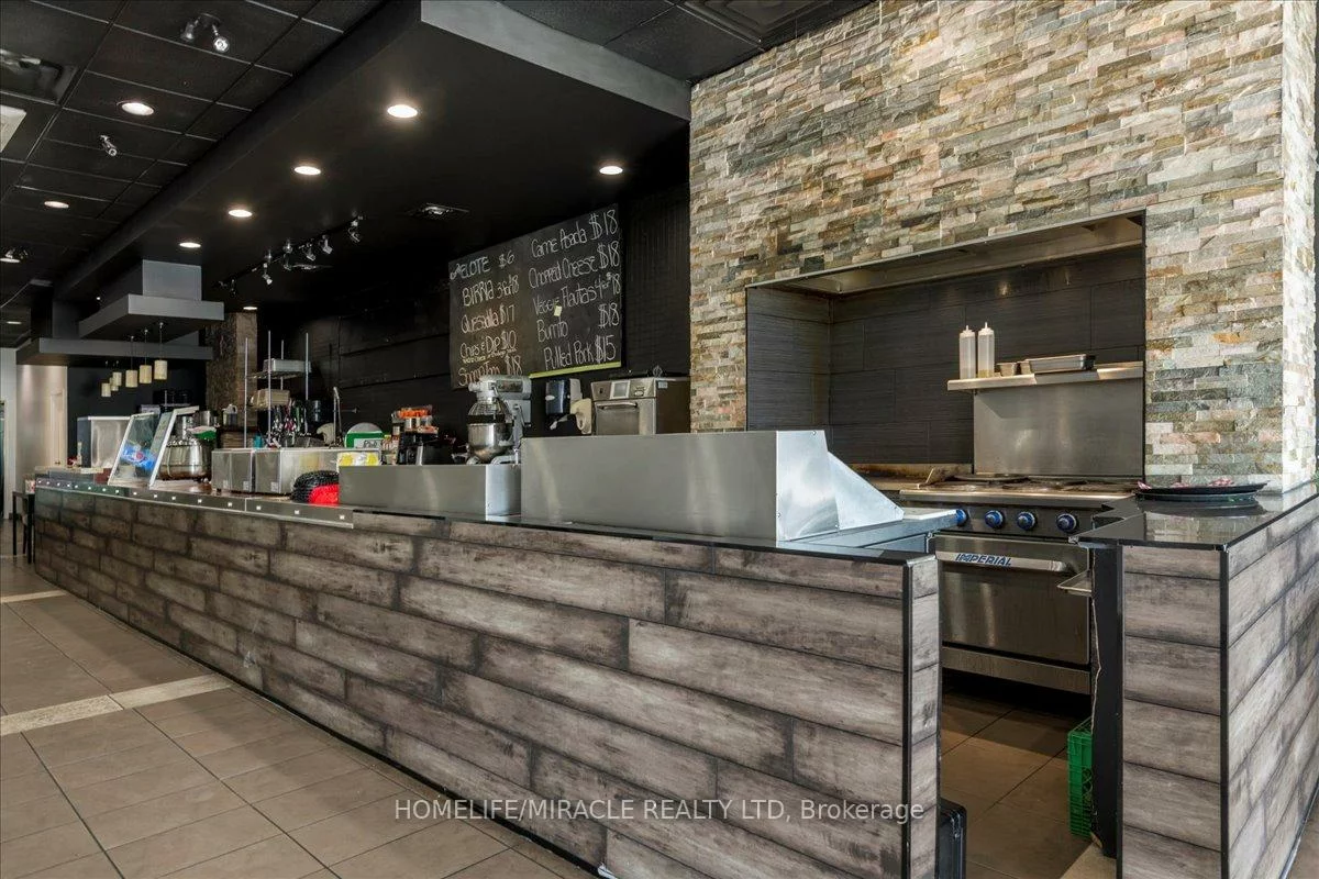 74, Dunlop, City Centre, Barrie