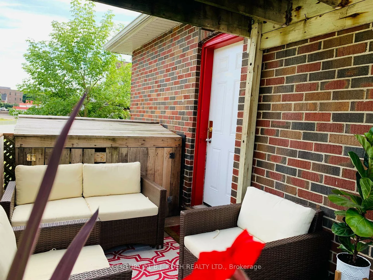 156, Dunlop, City Centre, Barrie