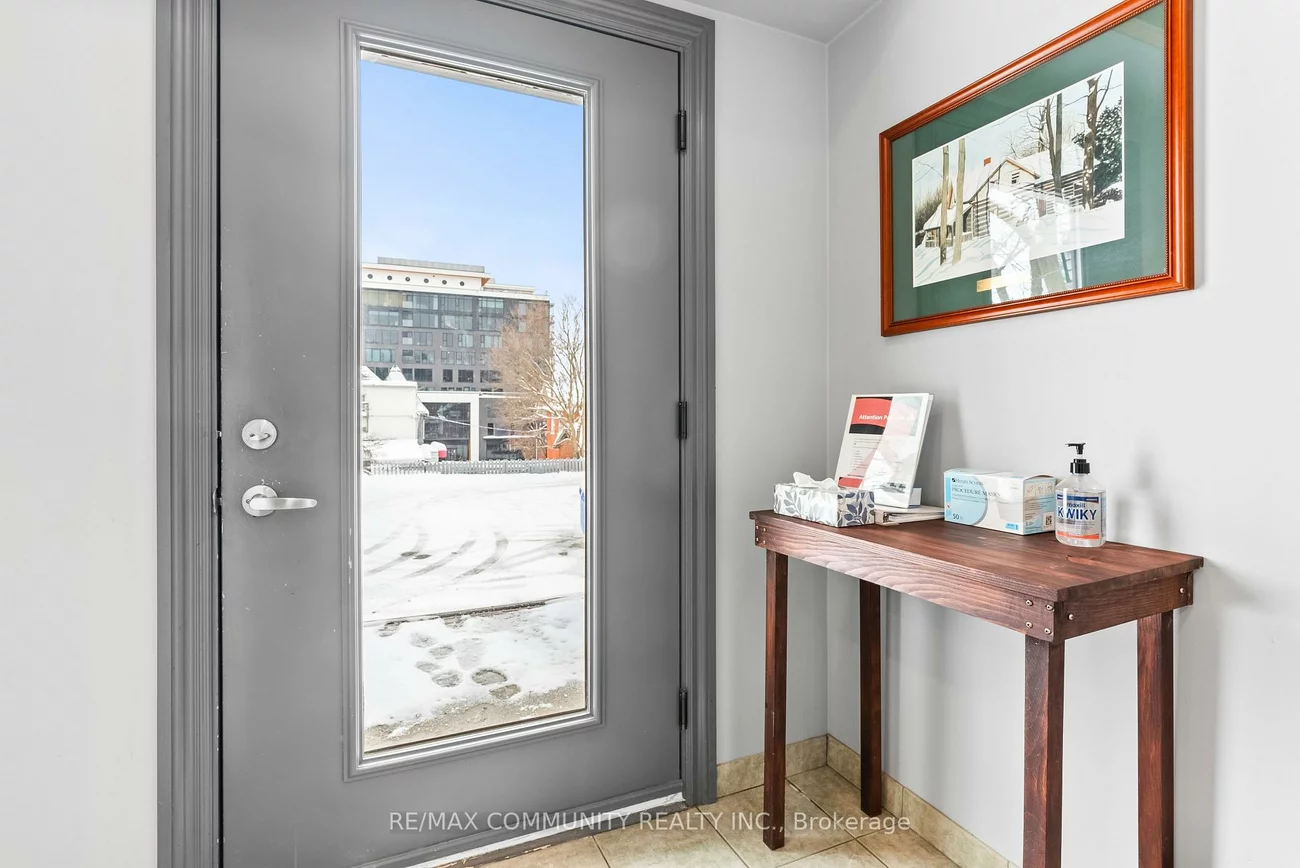 123, Collier, City Centre, Barrie