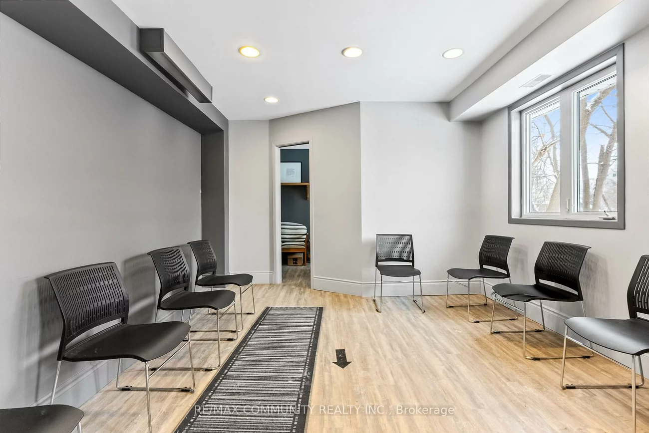 123, Collier, City Centre, Barrie