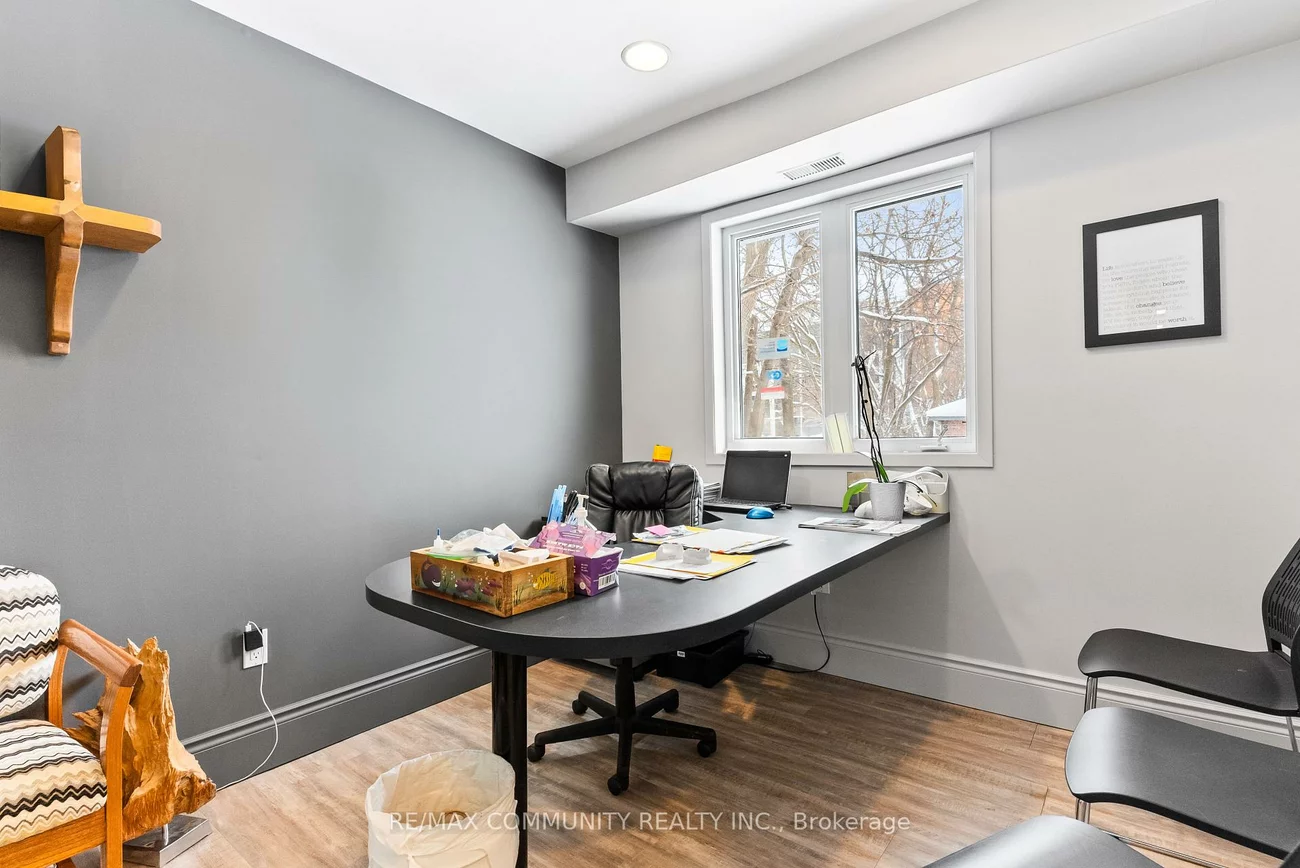 123, Collier, City Centre, Barrie