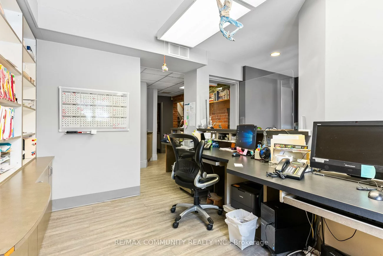 123, Collier, City Centre, Barrie