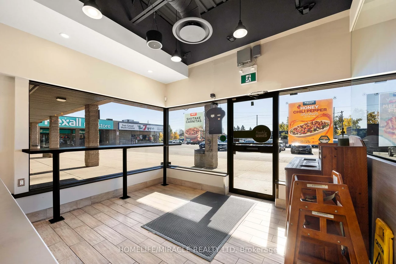 353, Duckworth, Grove East, Barrie