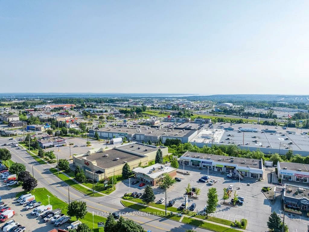 501, Bryne, 400 West, Barrie