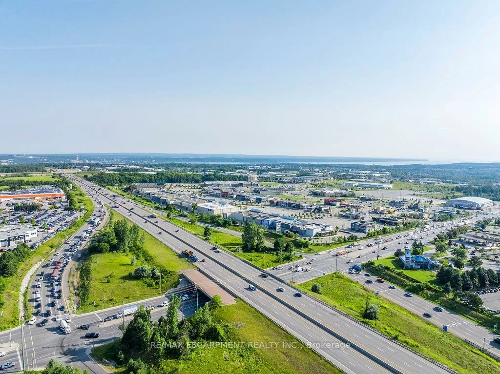 501, Bryne, 400 West, Barrie