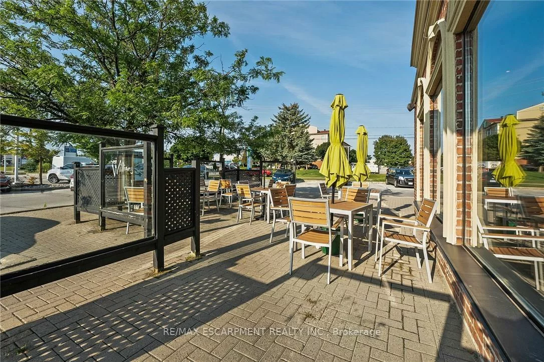 501, Bryne, 400 West, Barrie