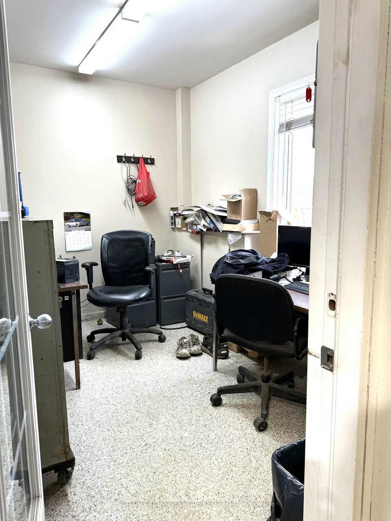 218, Lockhart, 400 East, Barrie