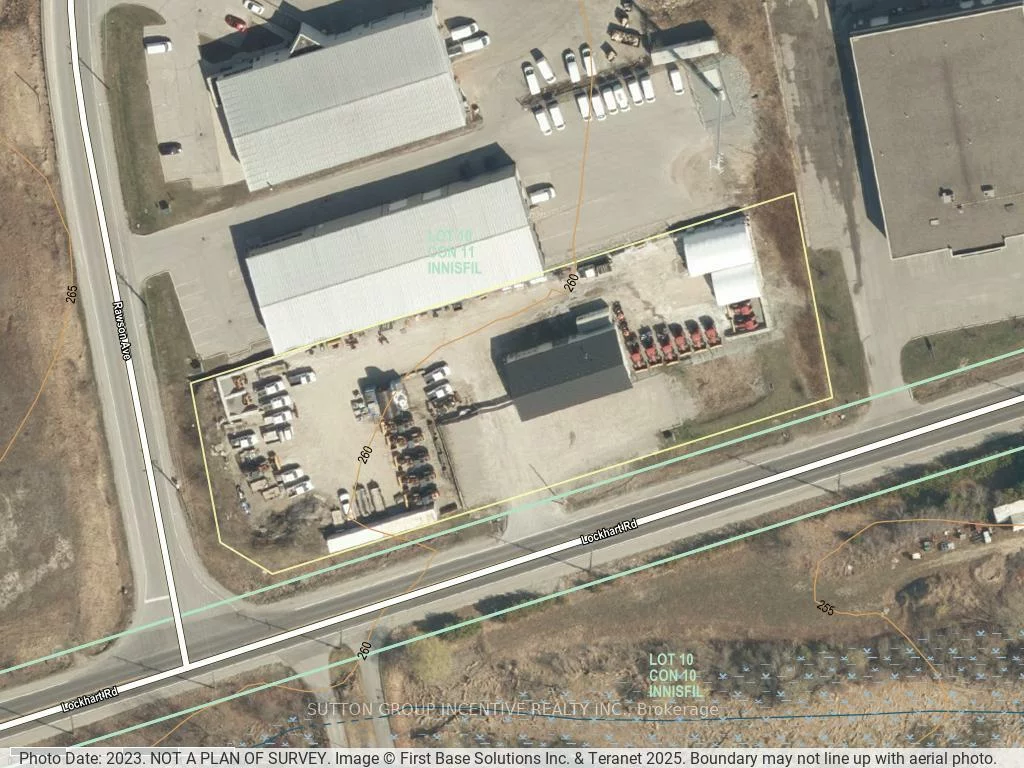 218, Lockhart, 400 East, Barrie